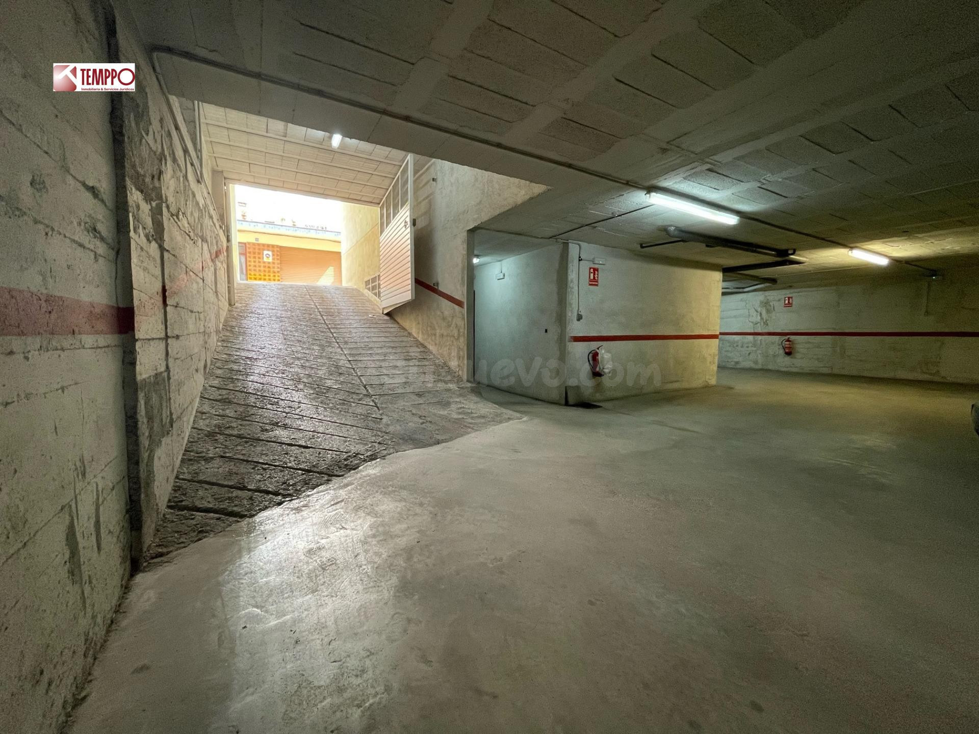 En VENTA plaza de aparcamiento en el centro de El Tancat
