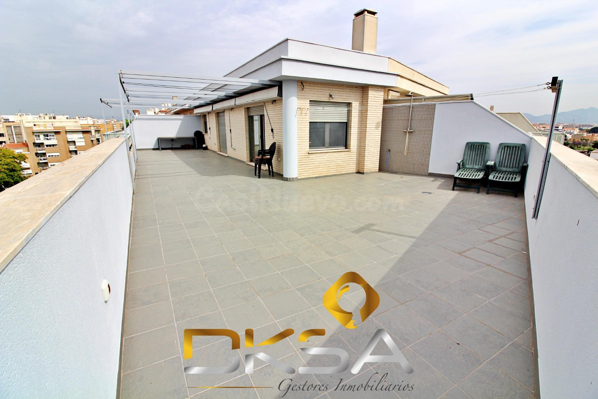 Impresionante ático dúplex con amplia terraza en Almazora