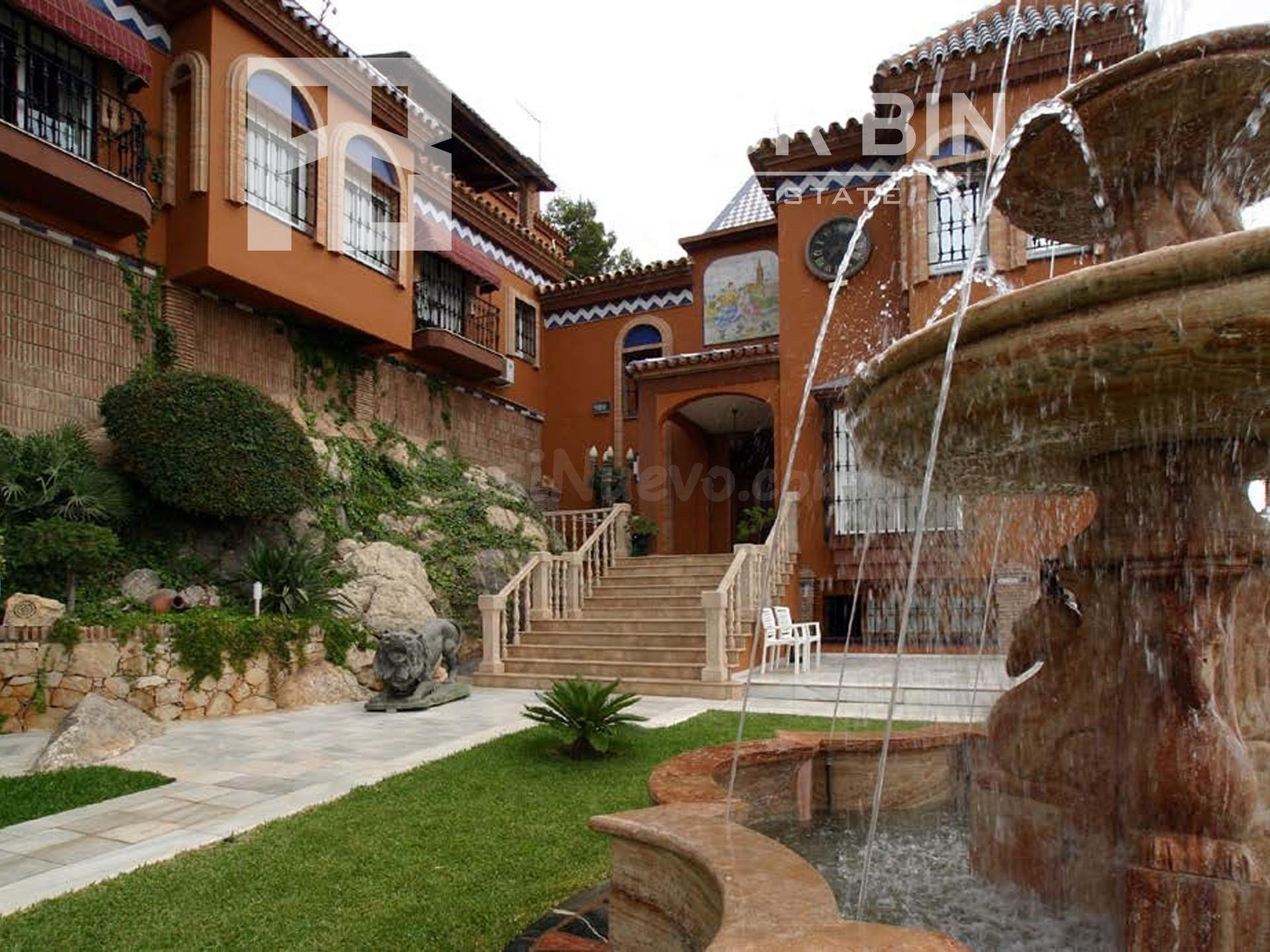 Se vende una casa espaciosa y única con magníficas vistas pa - foto 3