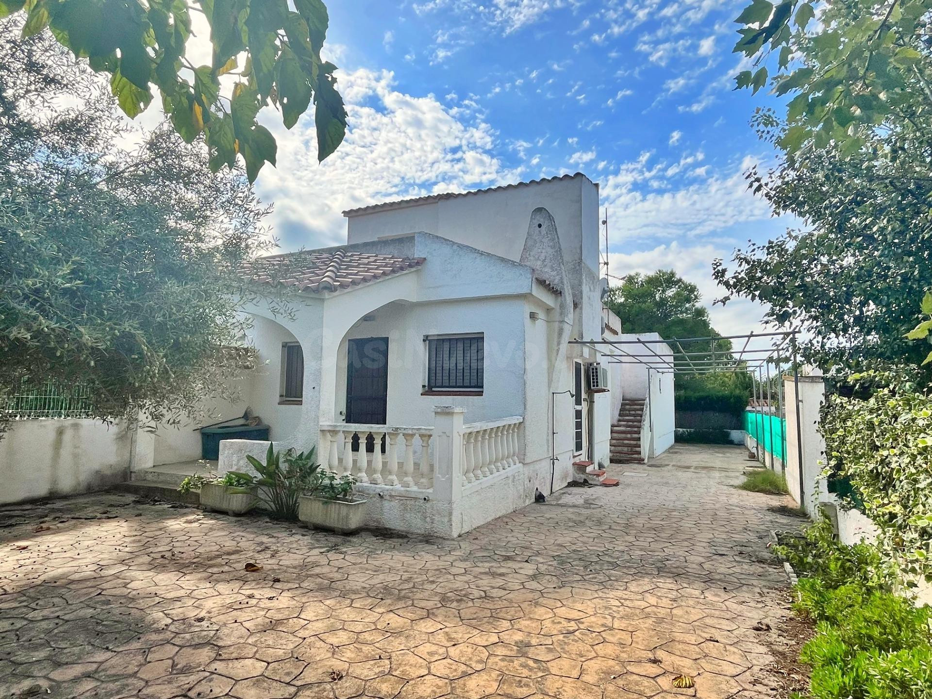 Encantador chalet en primera línea del Paseo Marítimo de Riu