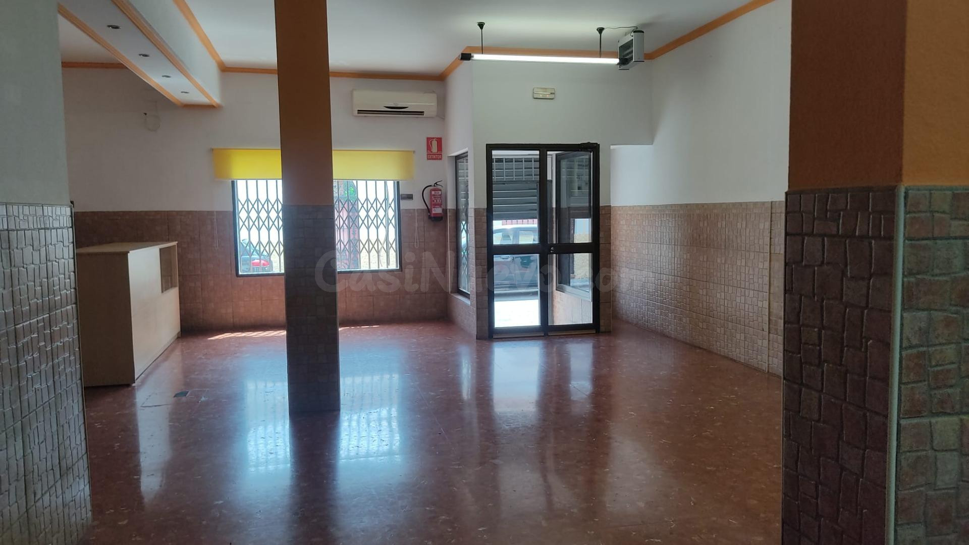 LOCAL COMERCIAL LISTO PARA SU PUESTA EN MARCHA!
