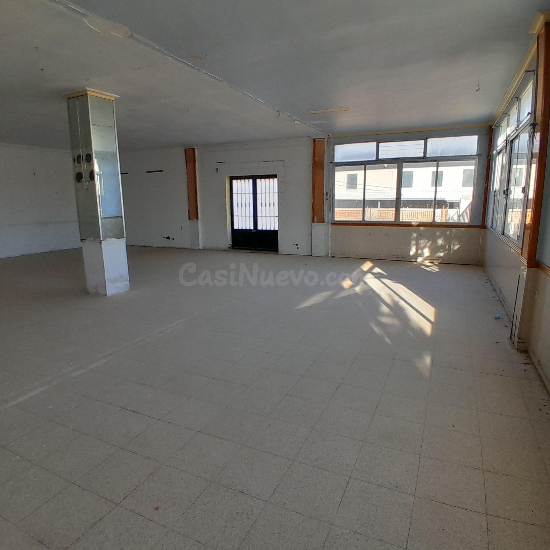 NAVE - CHALET LINEA CARRETERA EN YECLA - foto 2