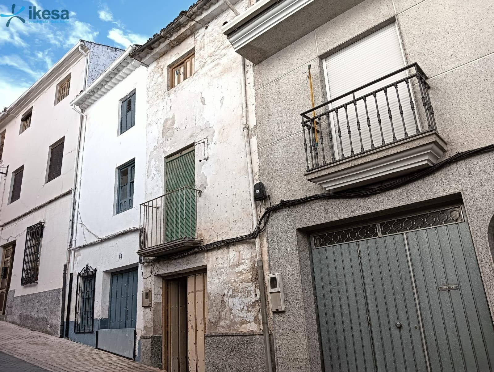 Casa de 80 metros en Castillo de Locubín (Jaén)