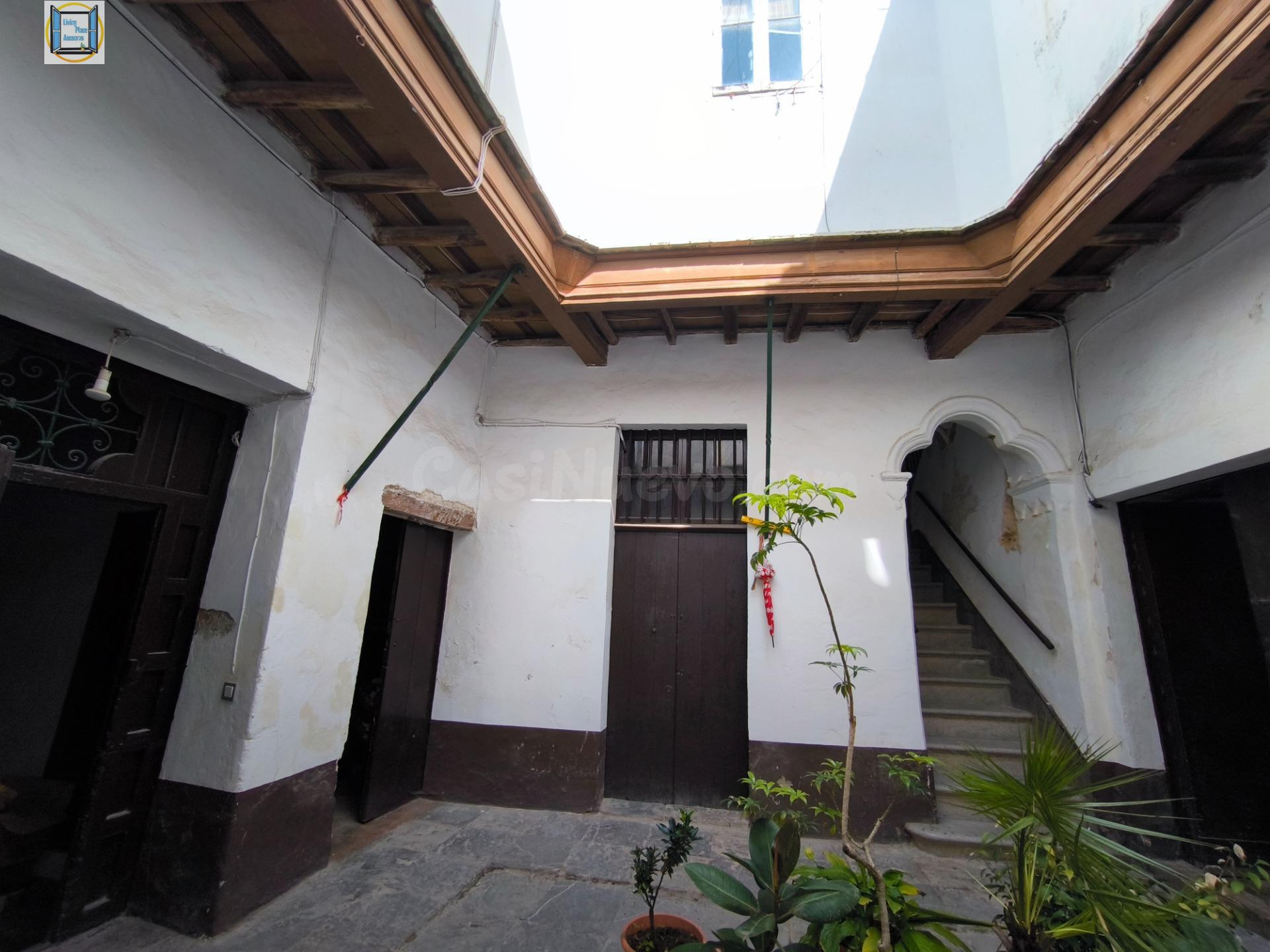 EDIFICO EN VENTA DEL SIGLO XIX EN EL PUERTO DE SANTA MARIA (CÁDIZ) - foto 3