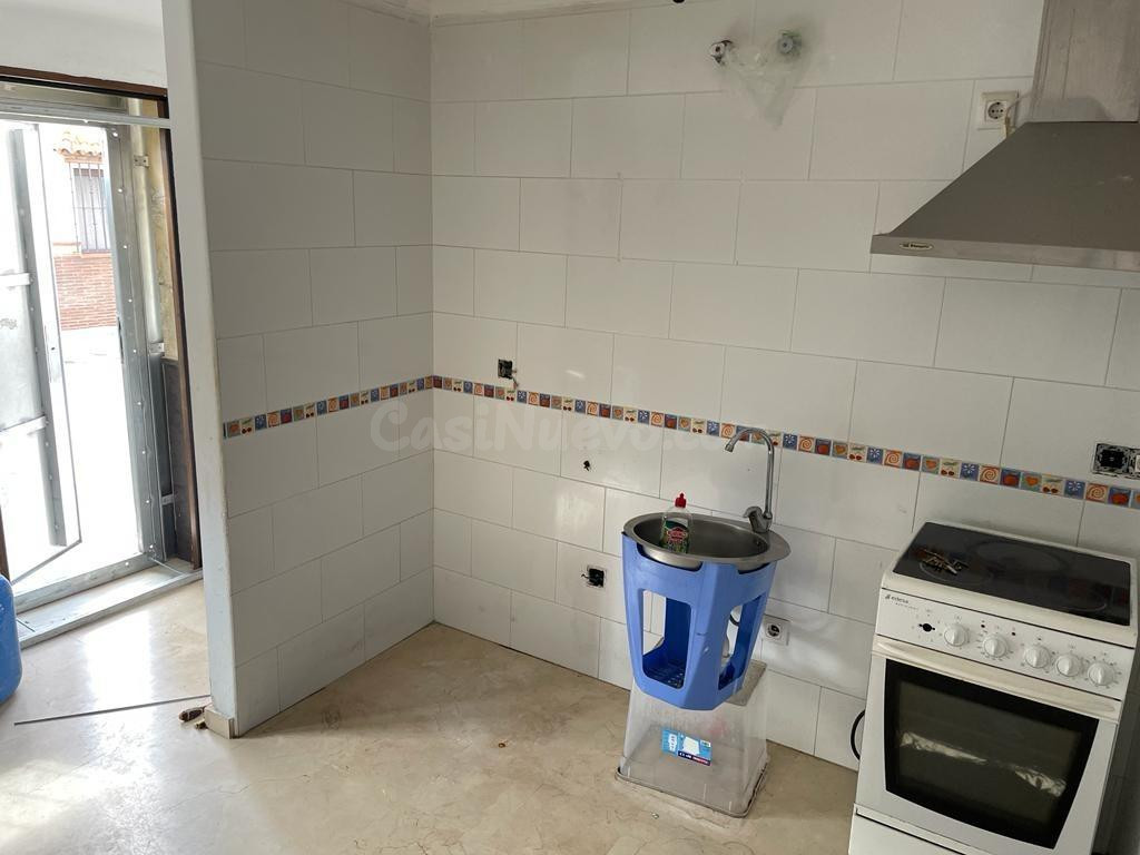 CASA A REFORMAR EN CALLE GIBRALTAR