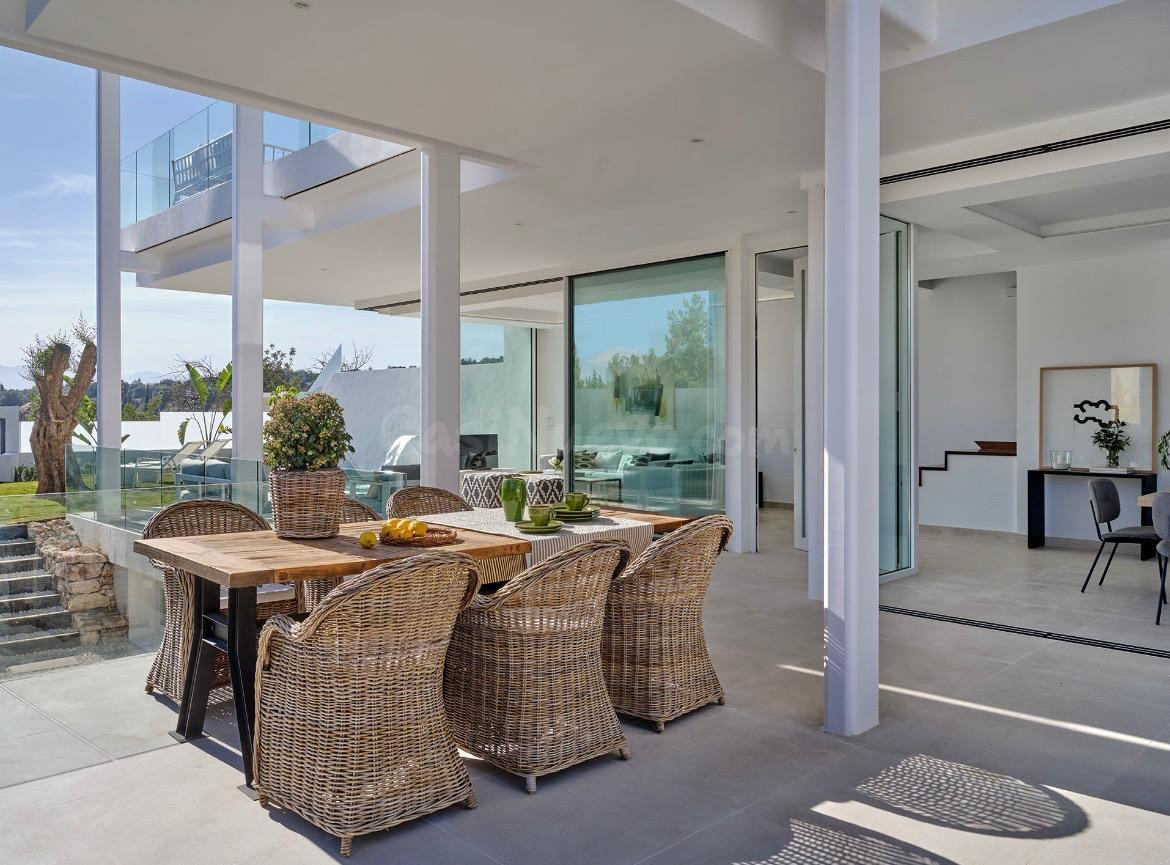 MAGNIFICAS VILLAS DE OBRA NUEVA CON VISTAS AL MAR EN VALDEOL - foto 5