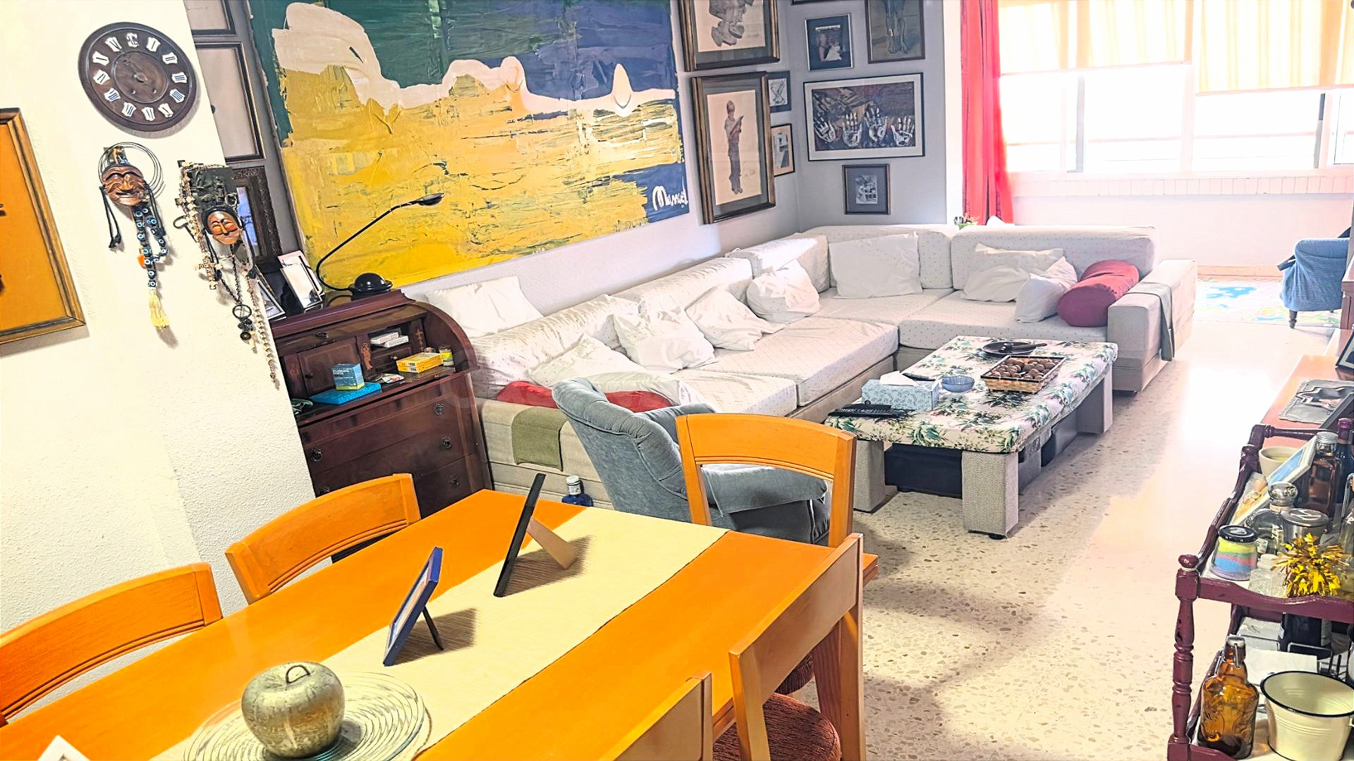 Amplio Piso en venta  Avenida L´aigüera, Zona Centro,  Benidorm