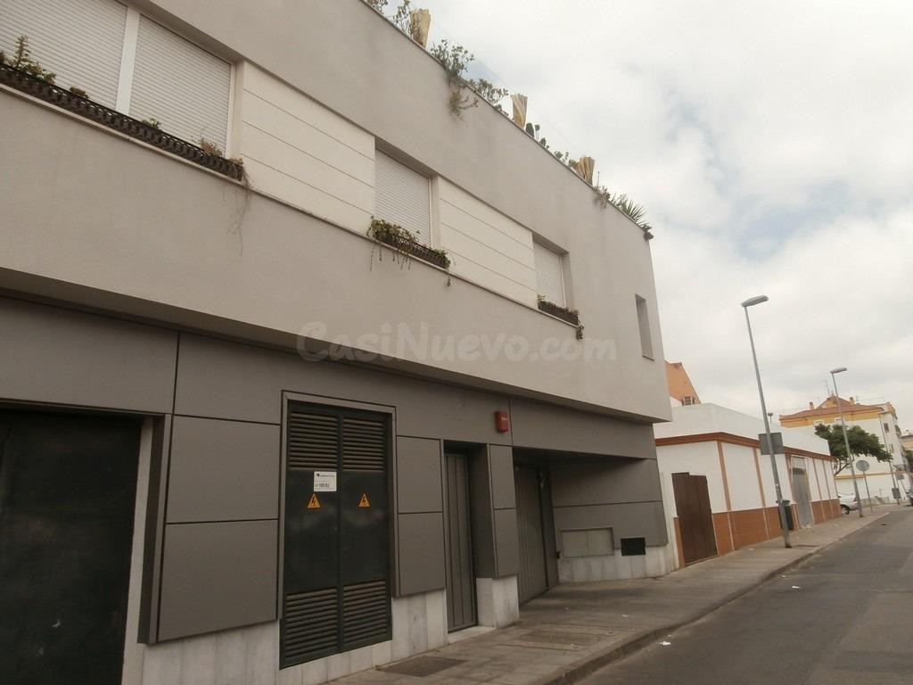PISO EN VENTA EN BDA. EL ROCIO , RECUPERACIÓN BANCARIA