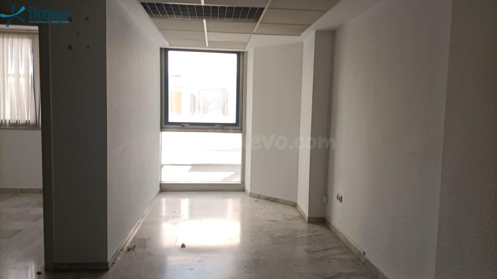Venta de Oficina en Avda. Averroes, Edificio EUROSEVILLA - Sevilla