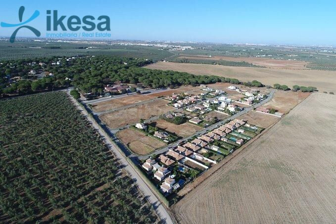 Venta de Terreno Urbano en Urb. La juliana - Bollullos de la Mitación (Sevilla)