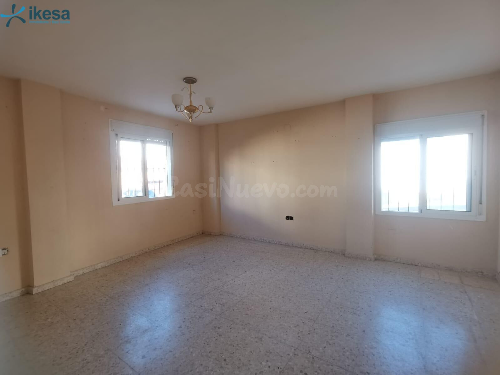 VENTA DE ADOSADO EN VILLALBA DEL ALCOR. - foto 2