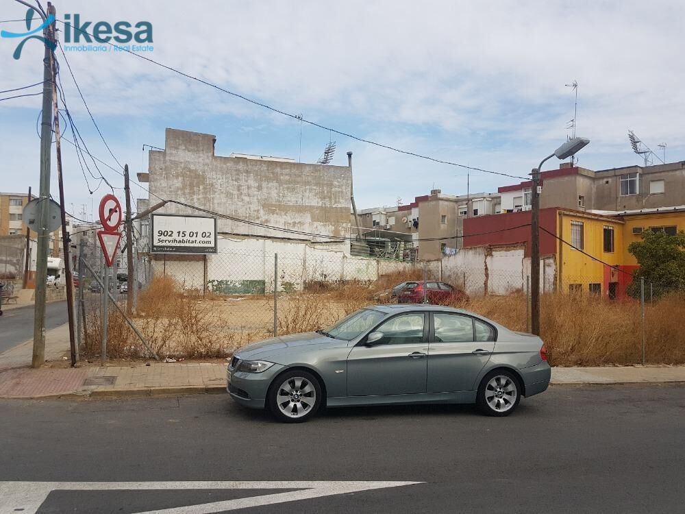TERRENO URBANO EN CALLE ALMENDRO - IDEAL PARA INVERSORES - foto 4