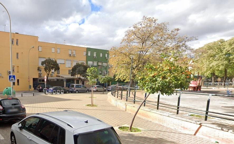 VENTA DE PISO EN ZONA DE PINO MONTANO (SEVILLA)