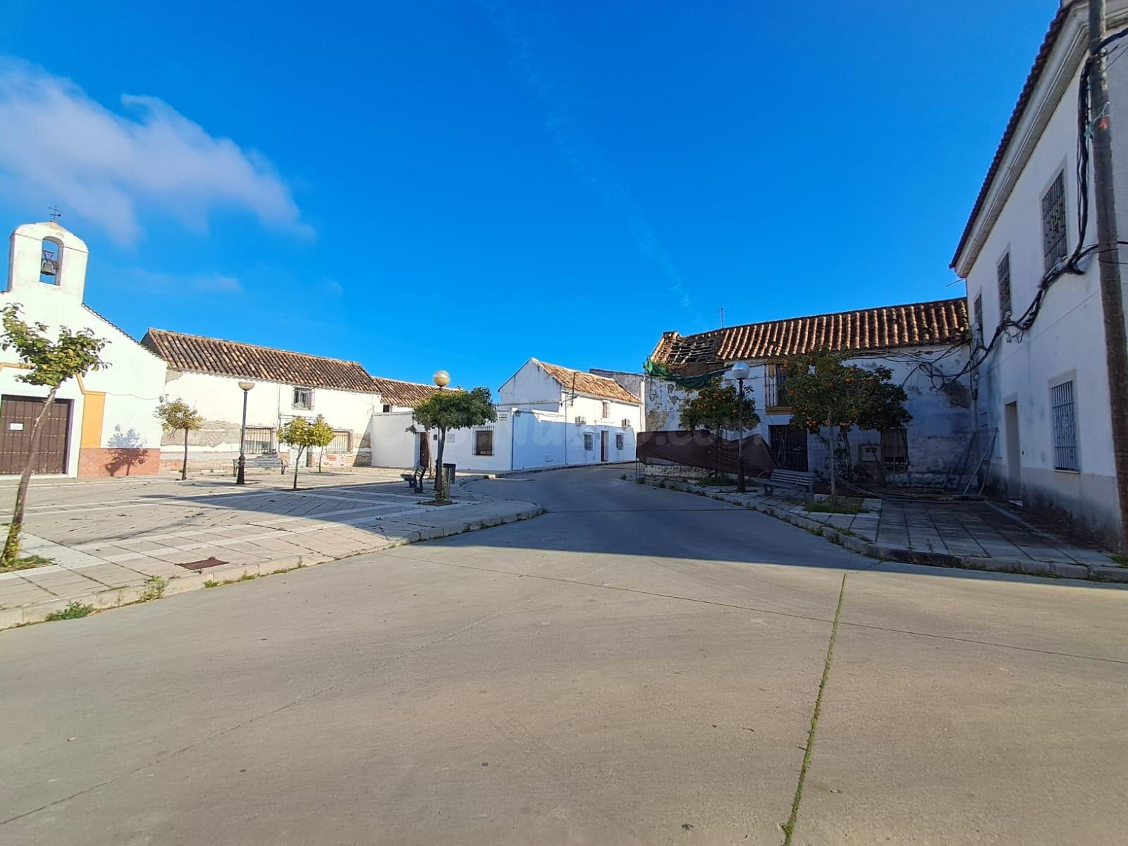 Vivienda en la Chica Carlota !!. Céntrica.