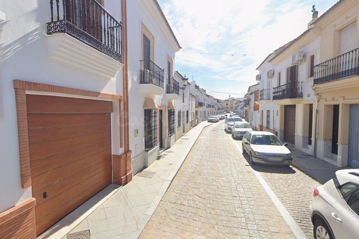 VENTA DE CASA LEPE, HUELVA. ACTIVO INMOBILIARIO SIN POSESIÓN.