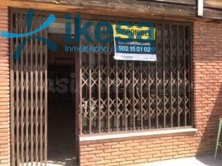 VENTA DE LOCAL COMERCIAL EN LA REDONDELA, HUELVA.