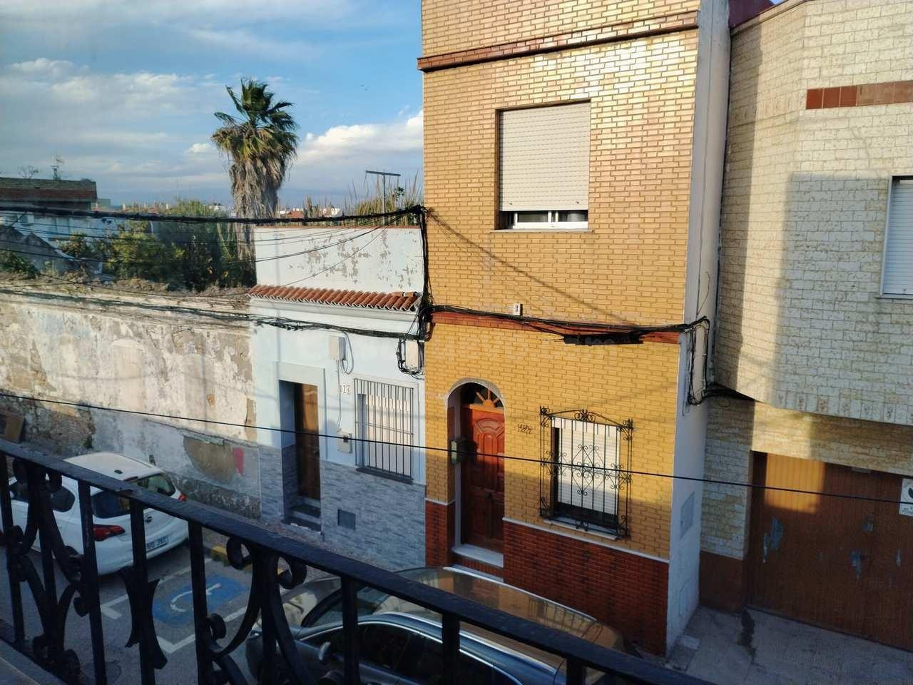 CHALET ADOSADO EN LA LINEA DE LA CONCEPCIÓN