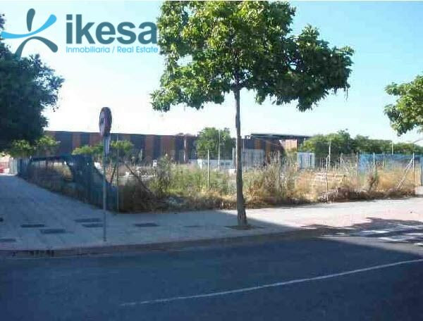VENTA DE TERRENO URBANO EN HUELVA.