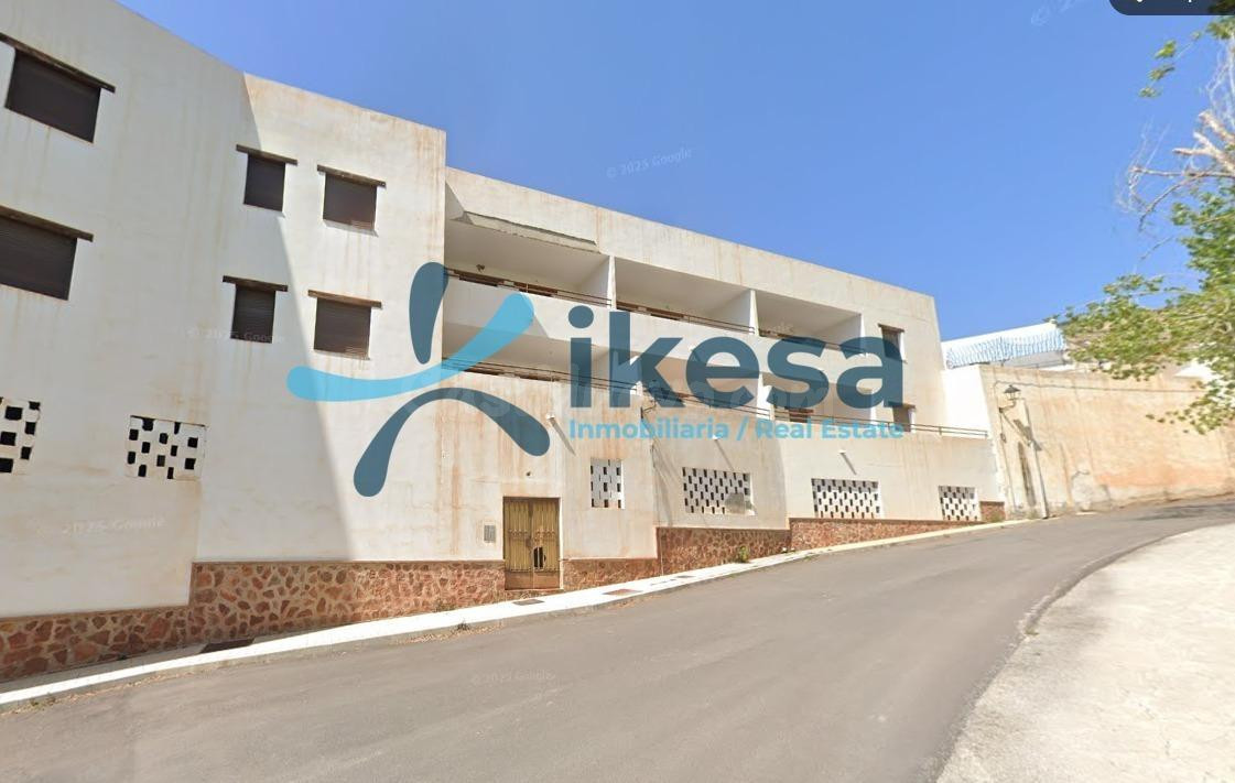 VENTA DE WIP DE 38 APARTAMENTOS + 38 GARAJES + 3 LOCALES EN GUARROS - PATERNA DEL RÍO (ALMERÍA)