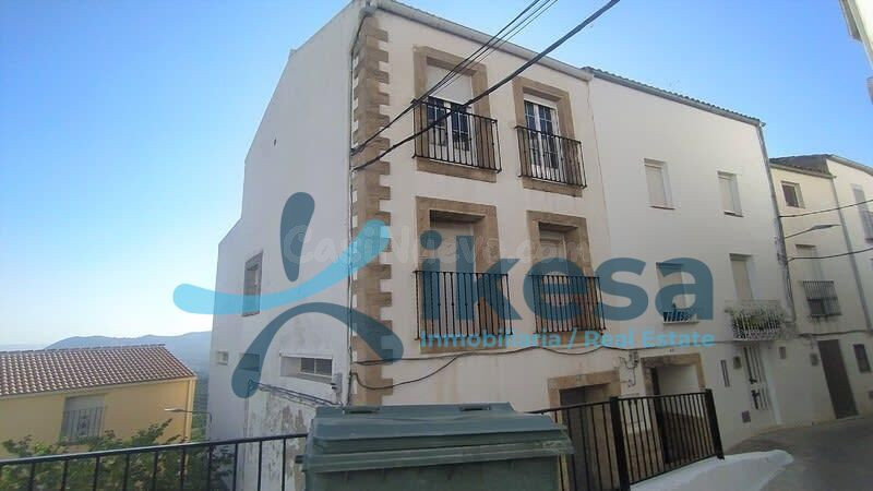 VENTA DE CASA EN JIMENA (JAÉN)