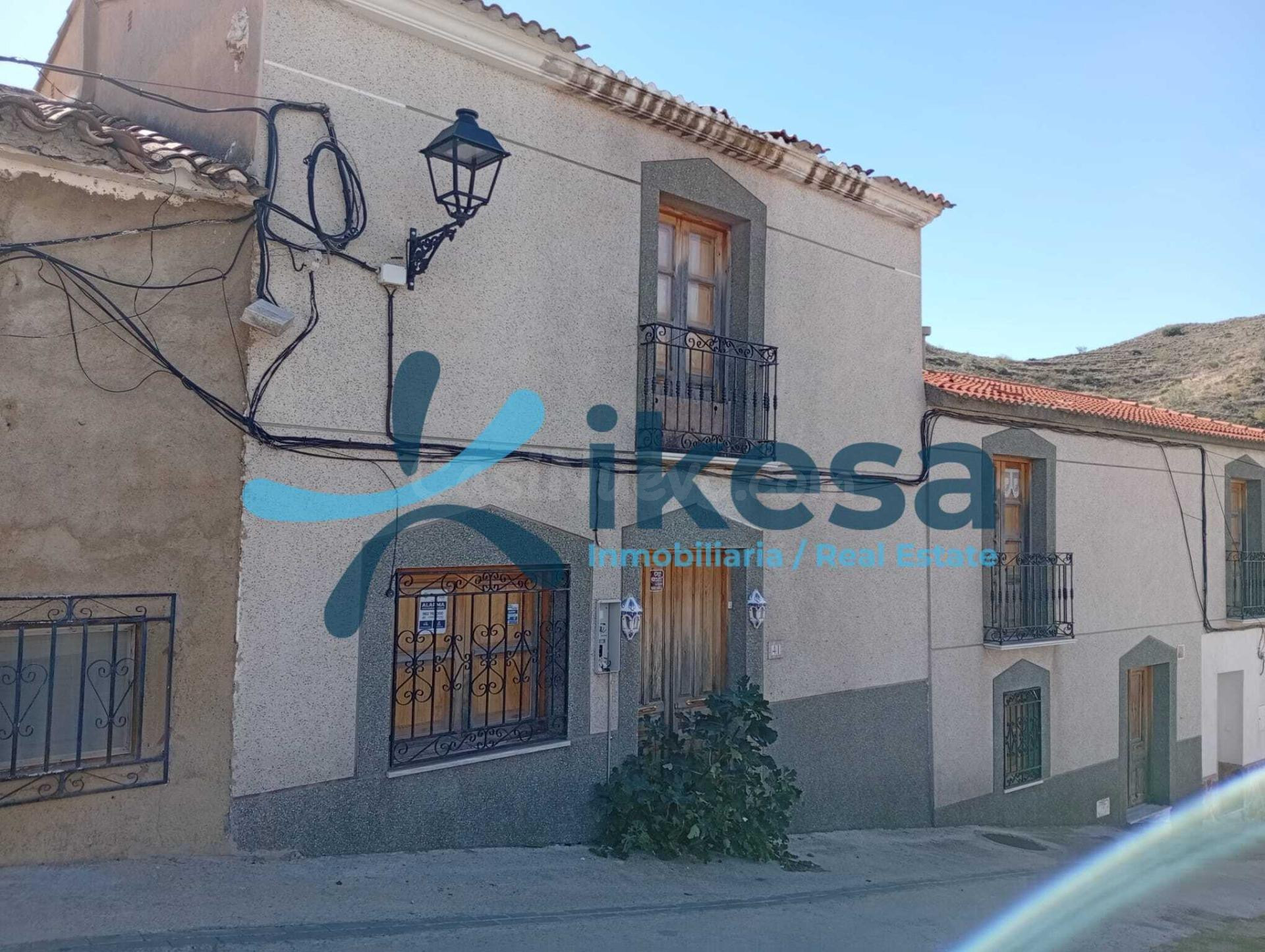 VENTA DE CASA EN LUBRÍN (ALMERÍA)