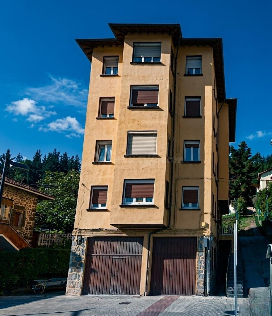 VENTA DE PISO EN LAUDIO/LLODIO (ÁLAVA)