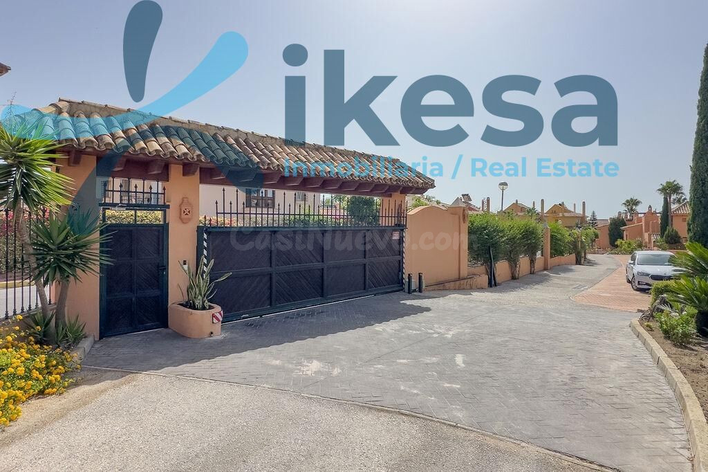 Venta de Chalet Adosado en Mijas, Málaga. ACTIVO INMOBILIARIO SIN POSESIÓN