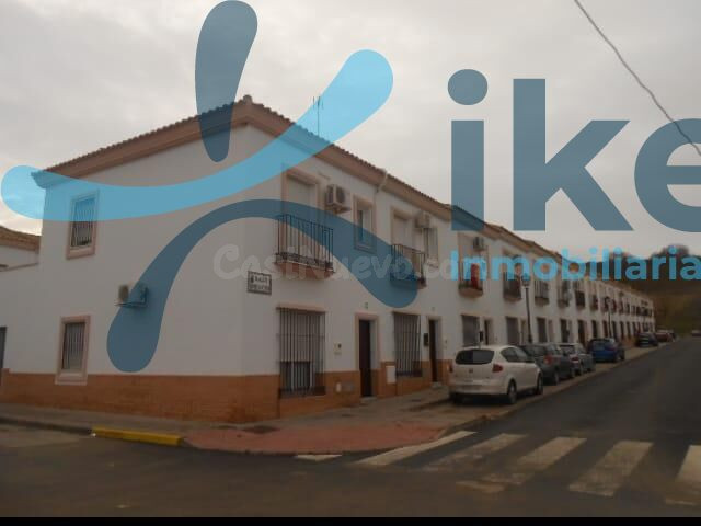 Venta de casa adosada en Bonares. ACTIVO INMOBILIARIO SIN POSESIÓN.