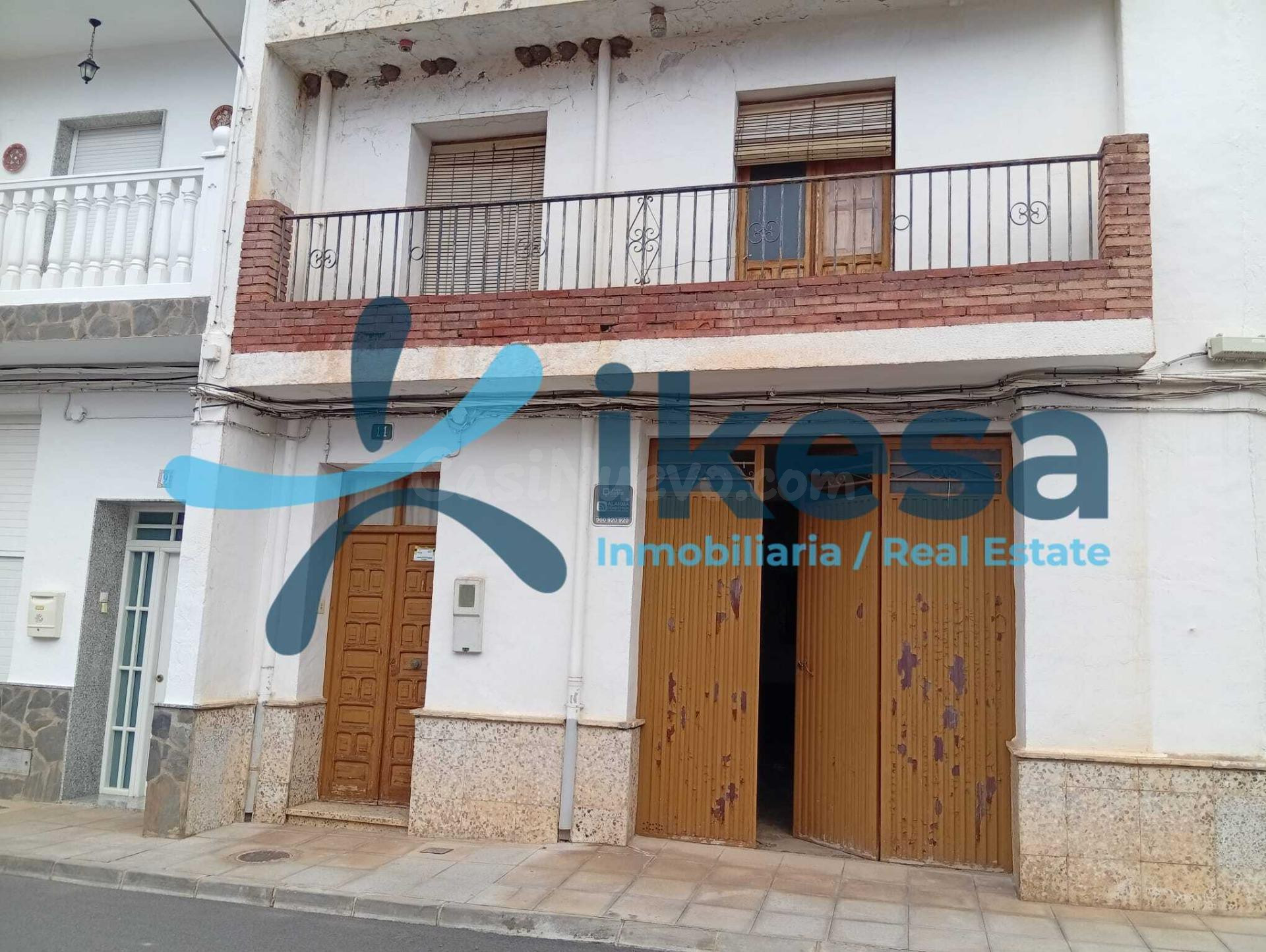 Se vende Casa Adosada en la Localidad de Fiñana