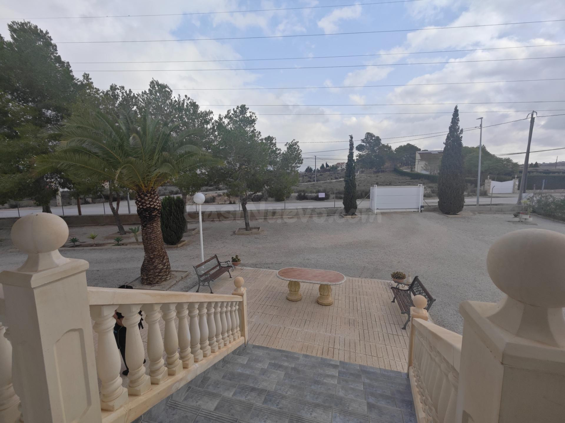 CHALET CON PARCELA 5.000M EL ROMERAL II
