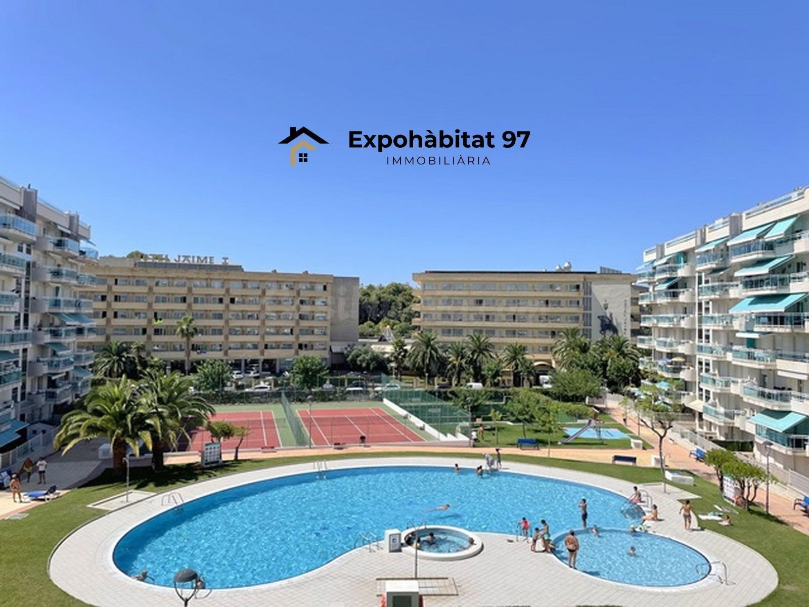 ATICO EN VENTA DE 2 habitaciones I CON DOS PLAZAS DE PARKING EN RESIDENCIAL LARIMAR