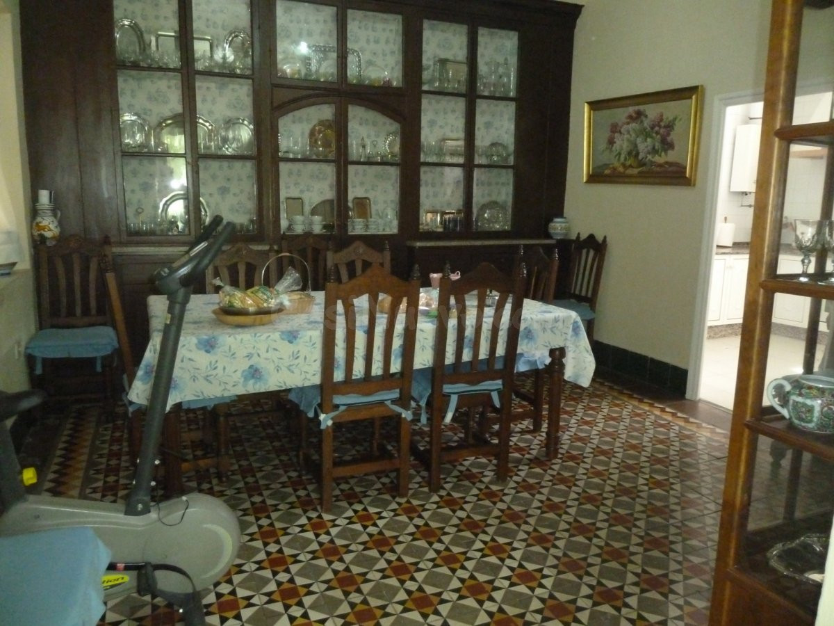 BONITA Y AMPLIA CASA CENTENARIA - foto 3