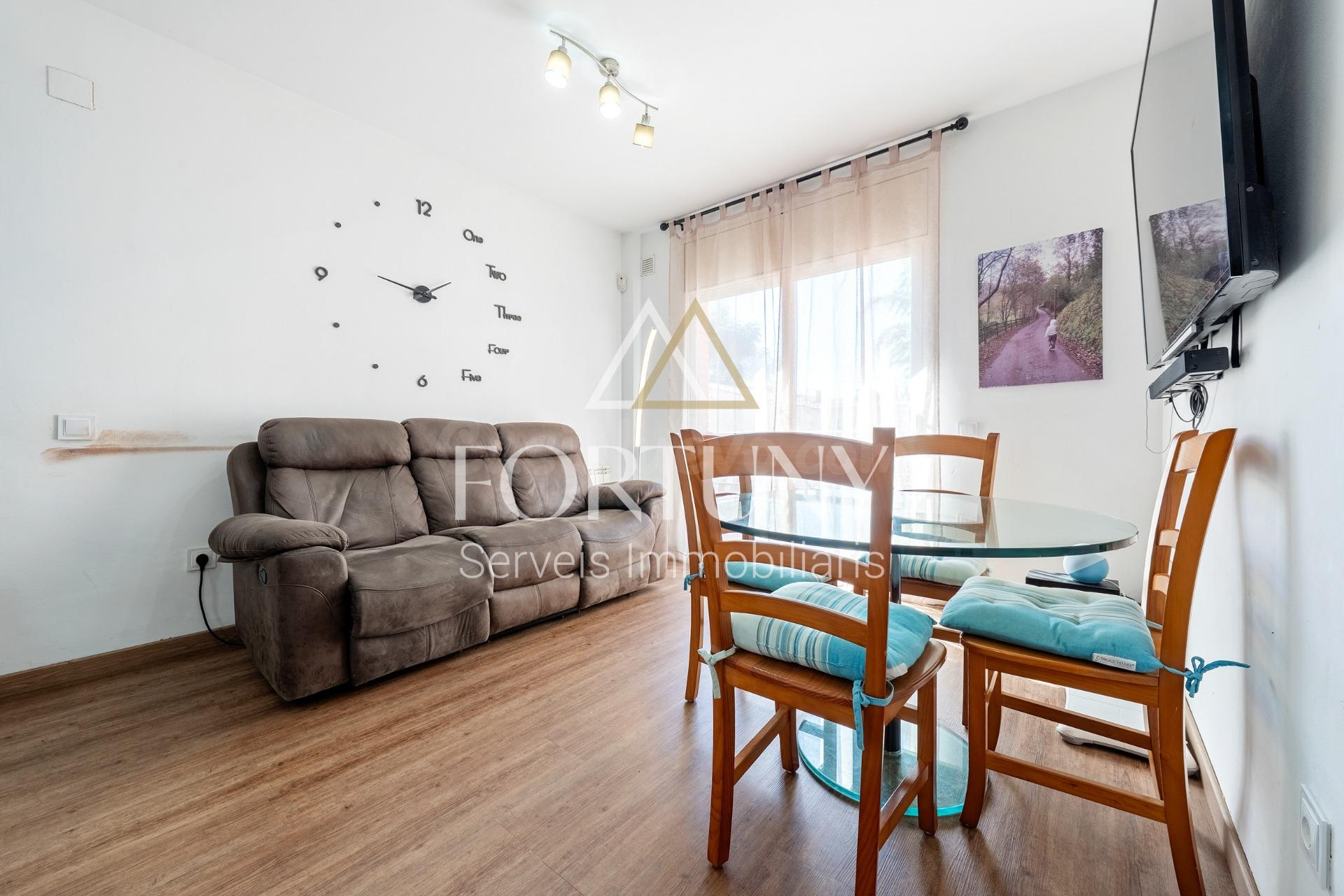 Piso en venta en Calle Vinyols, Montbrio. - foto 3