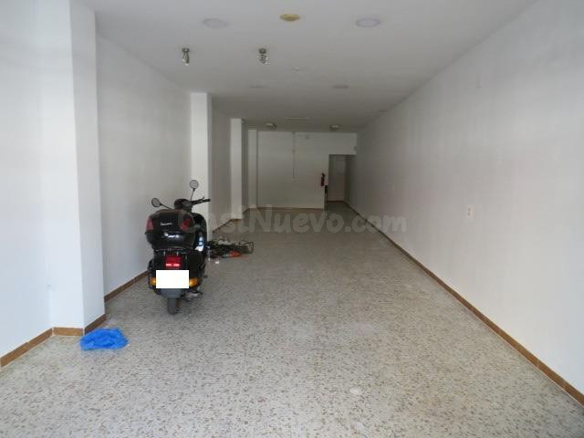 LOCAL COMERCIAL EN FUENTE AMARGA