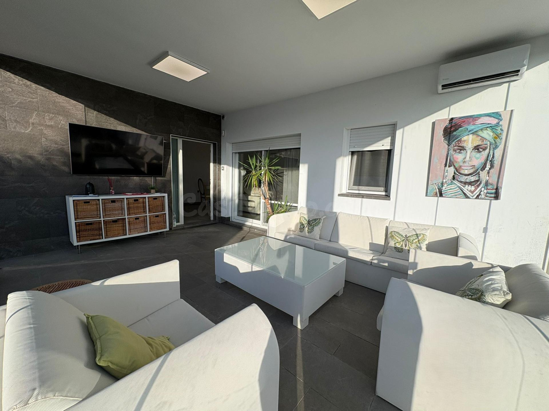 CHALET INDIVISO DE DISEÑO ZONA EL SOTILLO