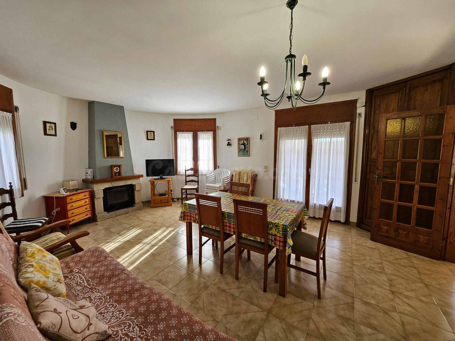 Chalet Mediterráneo con Piscina a 500m del Mar - foto 4