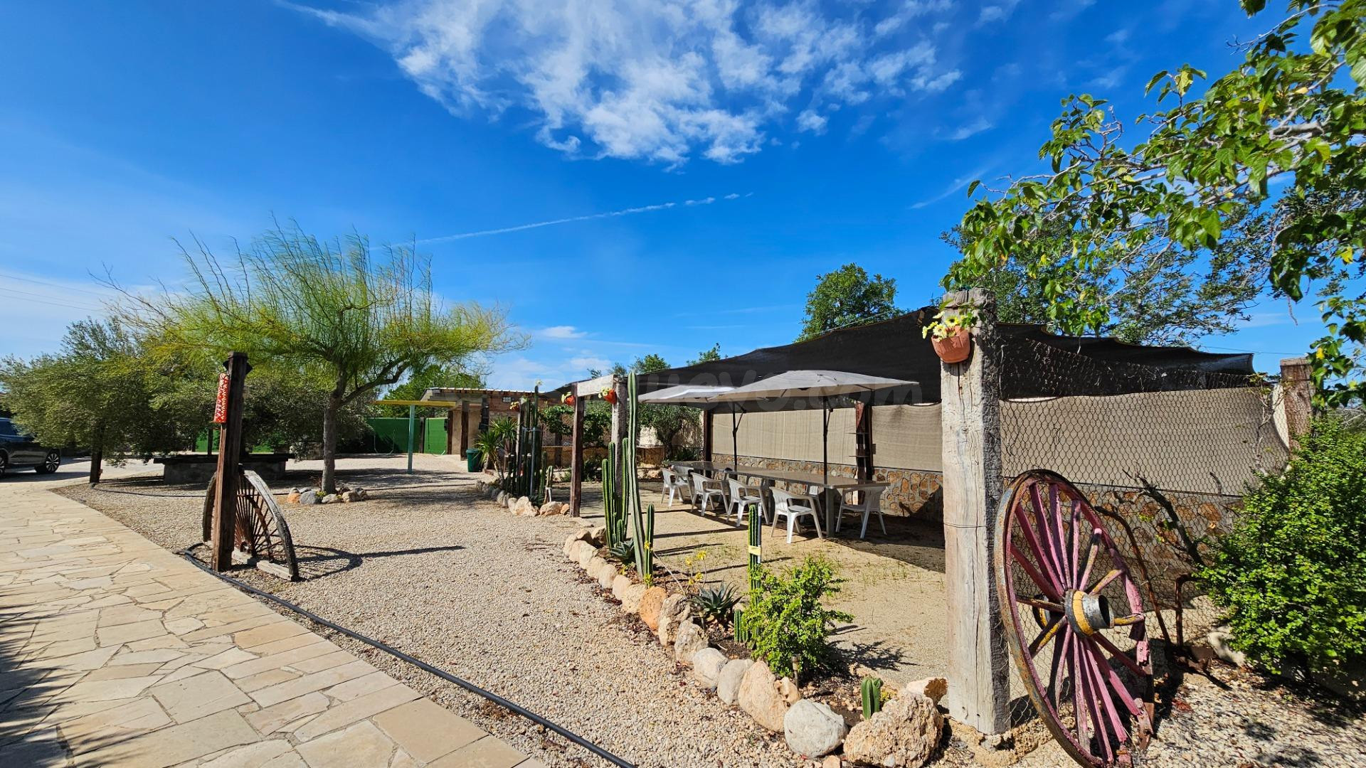 Magnífica Finca plana y ajardinada, con casa unifamiliar de  - foto 3