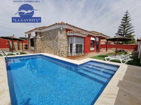 CHALET EN LOS GALLOS