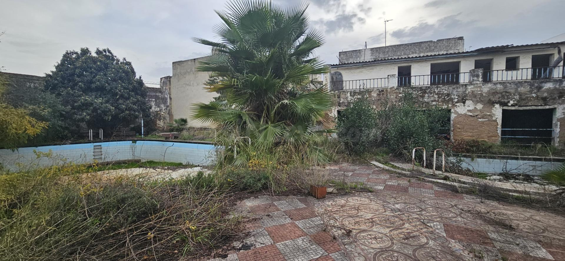 Casa Patio con dos piscinas en Santa Marina