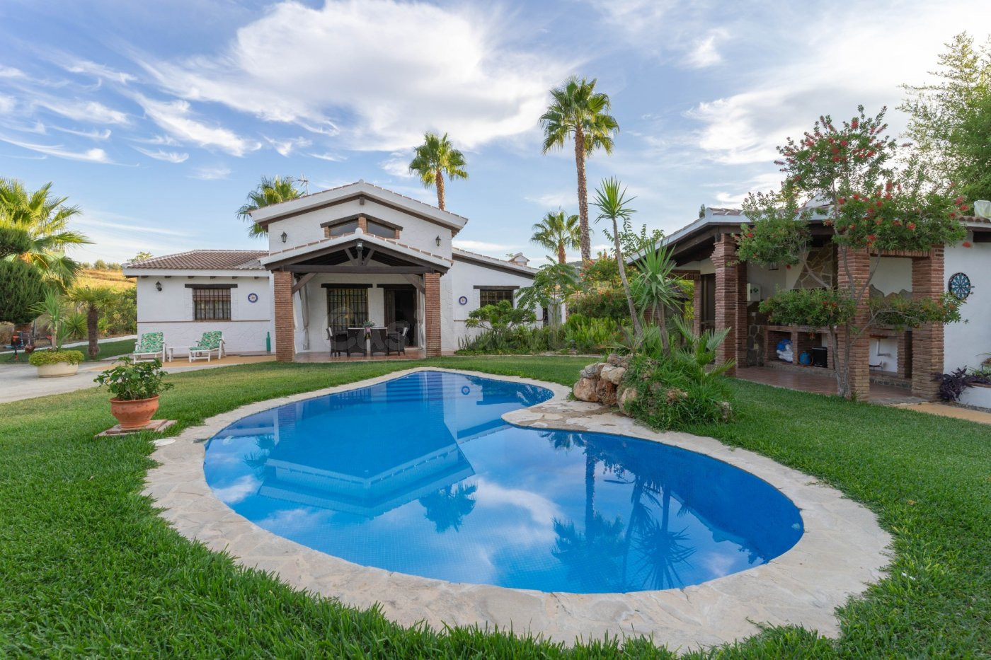 2 CHALET INDEPENDIENTES CON PISCINA