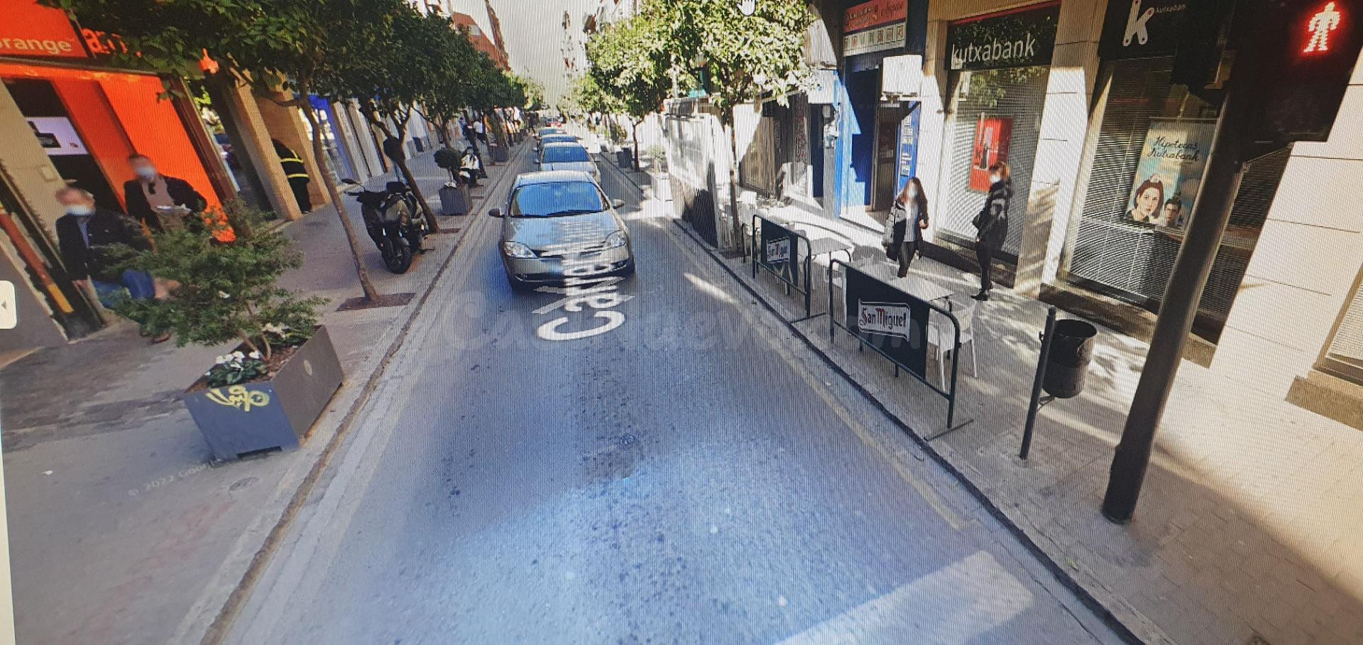 LOCAL MUY CÉNTRICO DE 42M2.