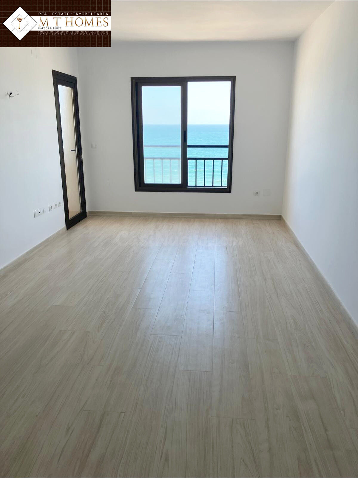 BONITO PISO DE 2 habitaciones FRONTAL AL MAR EN LOS BOLICHES