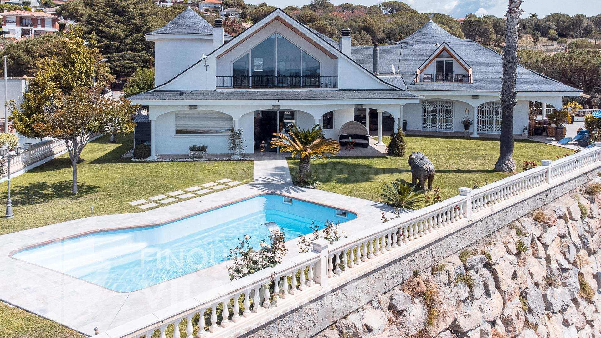 Casa de ensueÑ±o con vistas increibles sobre el VallÑ¨s