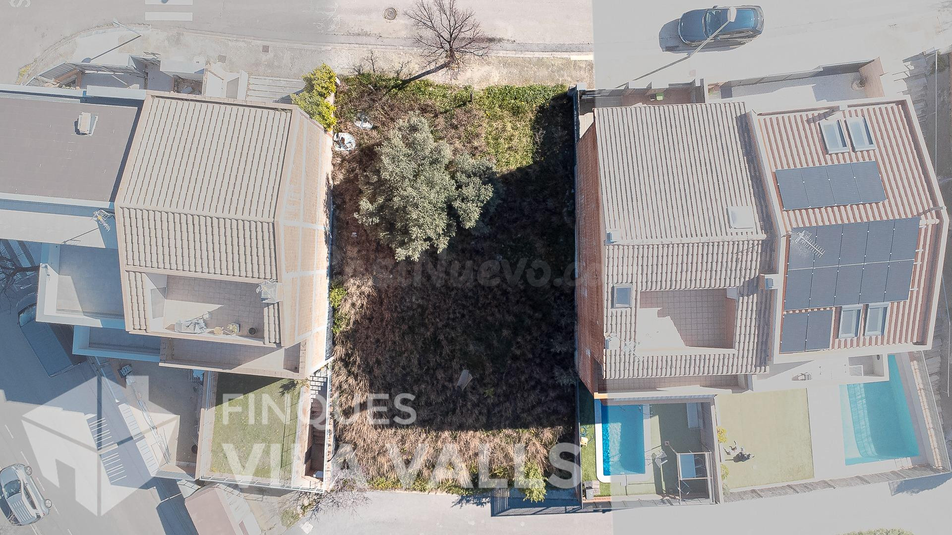 Terreno de 171 m2 en Sentmenat, cerca del centro