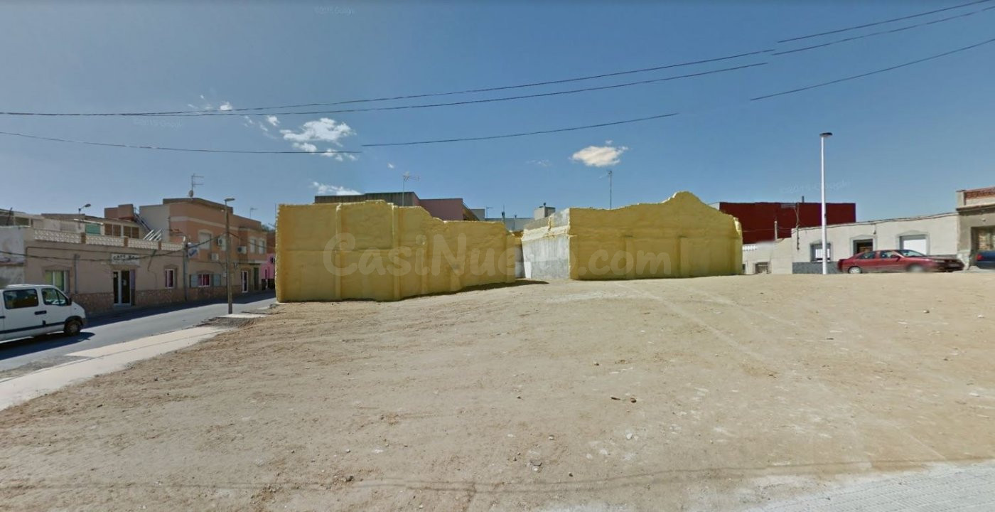 Se vende solar en Santa Lucia ideal para inversores