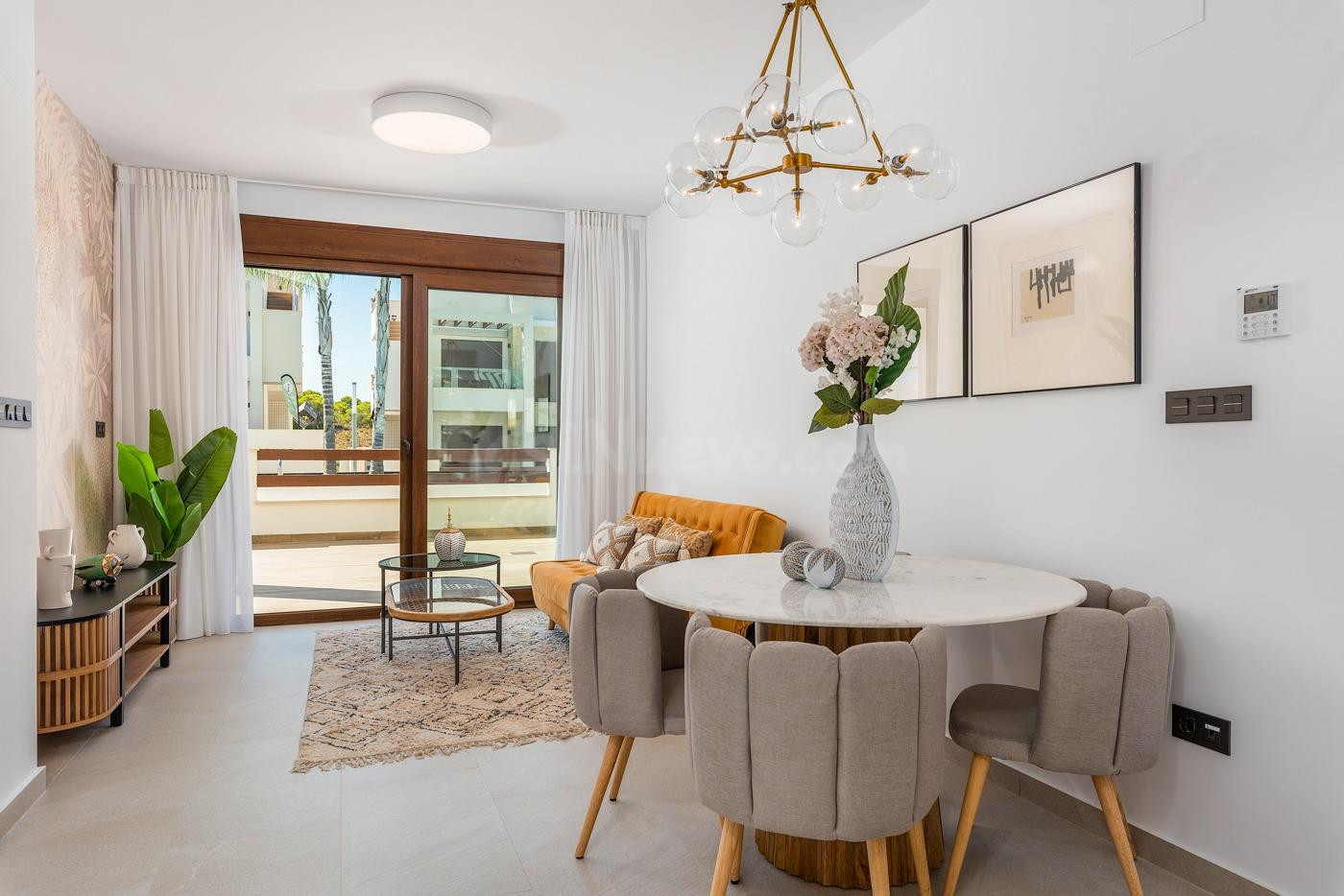Se venden apartamentos en Torrevieja con 2 o 3 dormitorios con calidades excelentes RESIDENCIAL BALCONES DE VIVI
