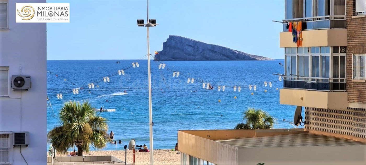 Apartamento reformado en Playa Levante con bonitas vistas al mar.