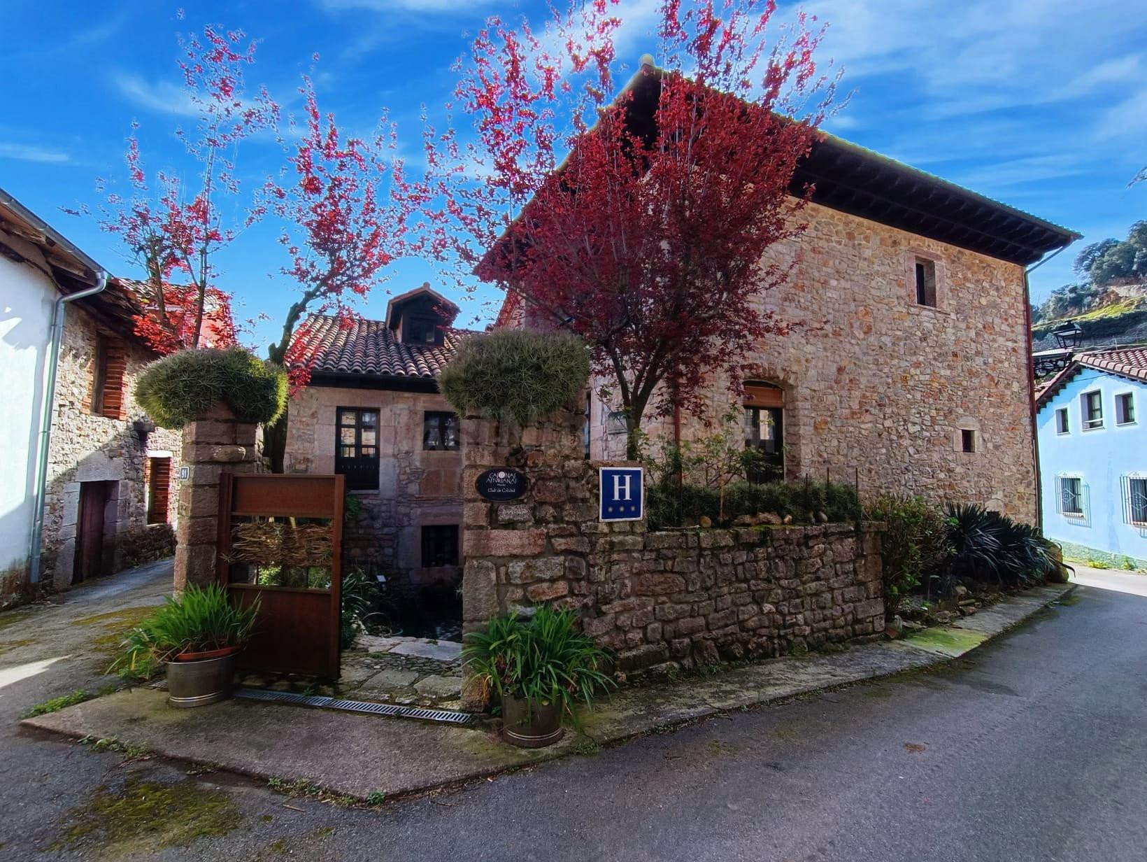 HOTEL BOUTIQUE CON ENCANTO EN PANES.-