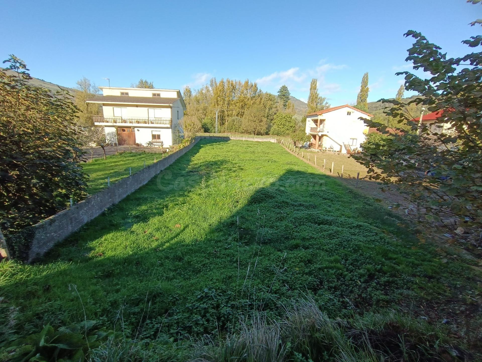 PARCELA URBANA EN RAICEDO (ARENAS DE IGUÑA)