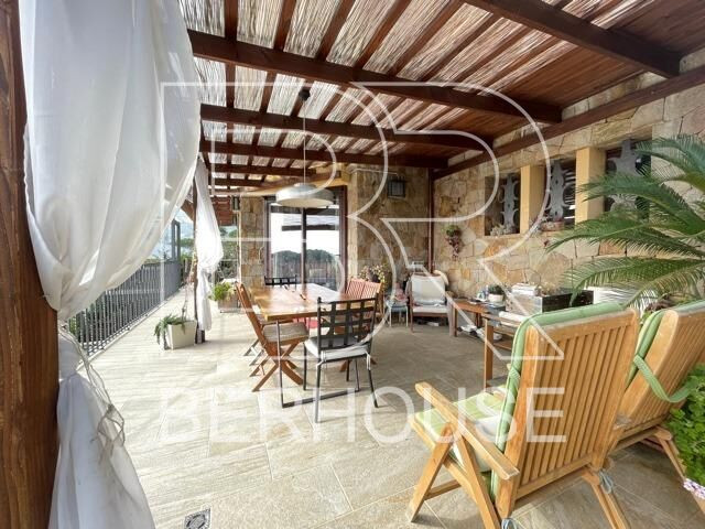 Chalet con ascensor, piscina privada y vistas al mar. Dispon - foto 3